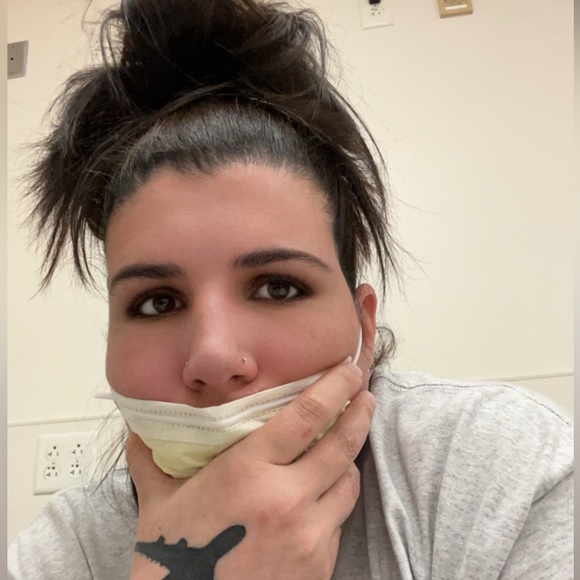 Meet your Posher, Lindsay - Picture 3 of 3